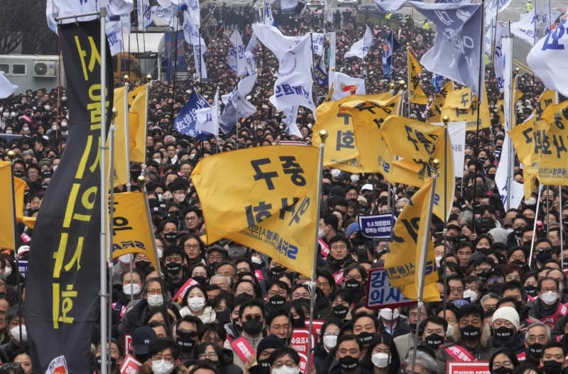 韩国医生罢工潮持续