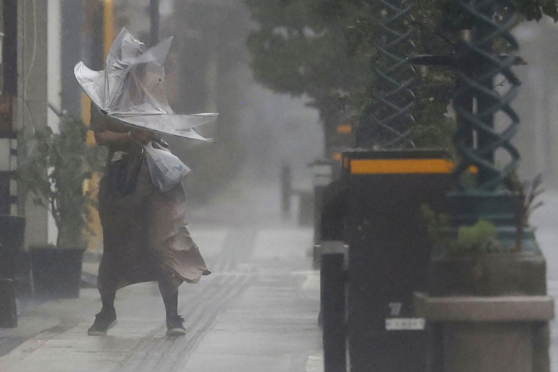 台风南玛都吹袭日本九州风雨交加。 AP图片