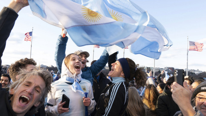 今届夺冠的阿根廷，举国欢腾。 AP