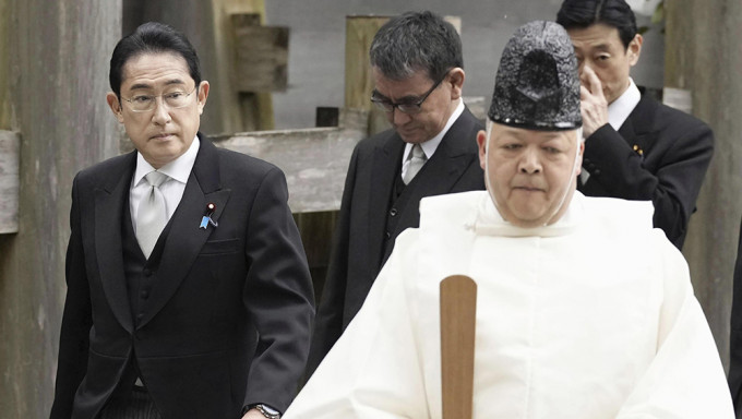 日本首相岸田文雄本月4日前往三重县伊势神宫参拜。 AP资料图
