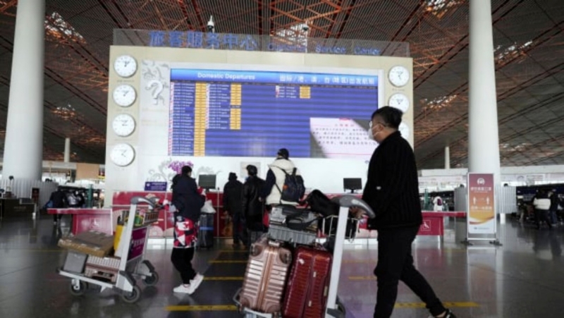 意大利将放宽对从中国入境旅客的防疫限制。 美联社