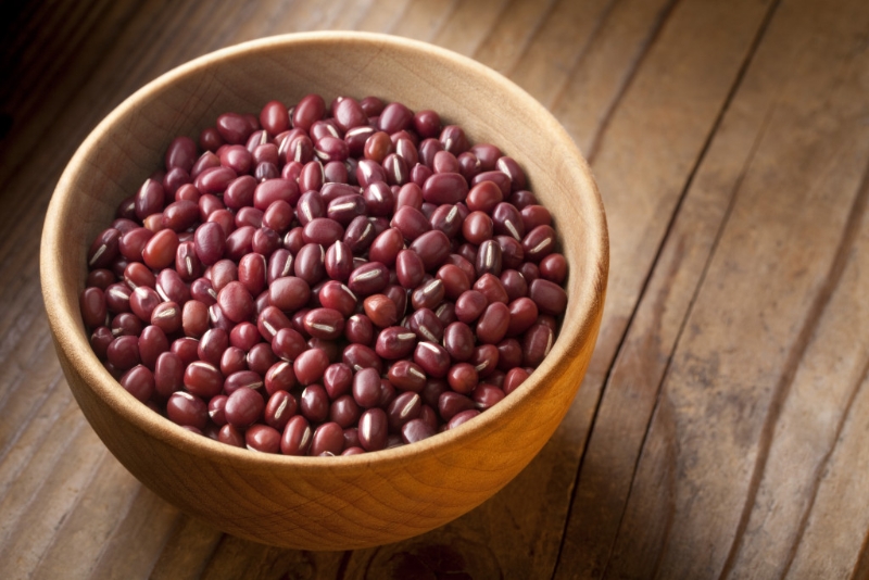 红豆、赤小豆和红腰豆均是常用食材。