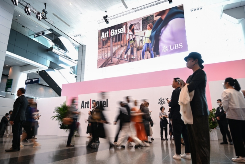 《Art Basel香港2023》及《Art Central 2023》2大艺术展人头涌涌