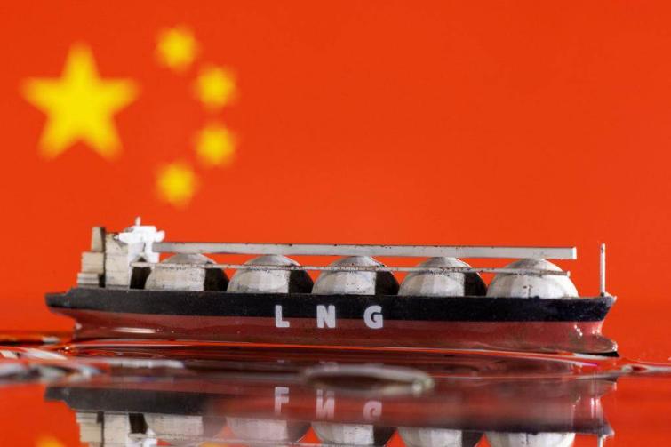 大陸國企中國海油28日透過上海石油天然氣交易中心平台，完成大陸首單以人民幣結算的進口液化天然氣採購交易。（示意圖／路透資料照片）