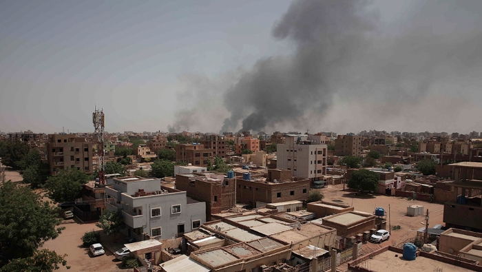 苏丹濒内战边缘，外交部示警中国公民暂勿前往