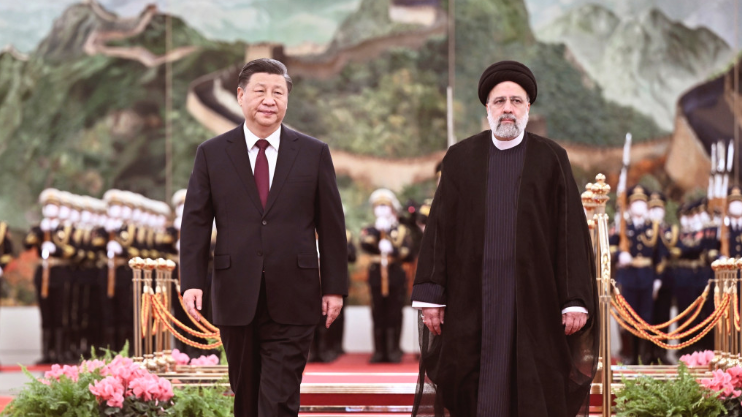 2023年2月14日，习近平在北京人民大会堂接待伊朗总统莱希