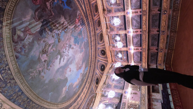 让观众在短短数小时便能了解凡尔赛宫从17世纪到现今的历史
