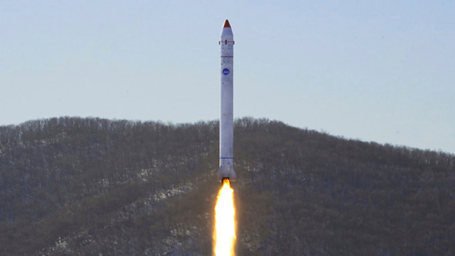 朝鲜西海试射火箭