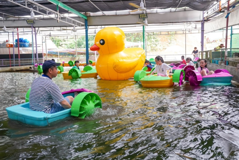 超长滑水道