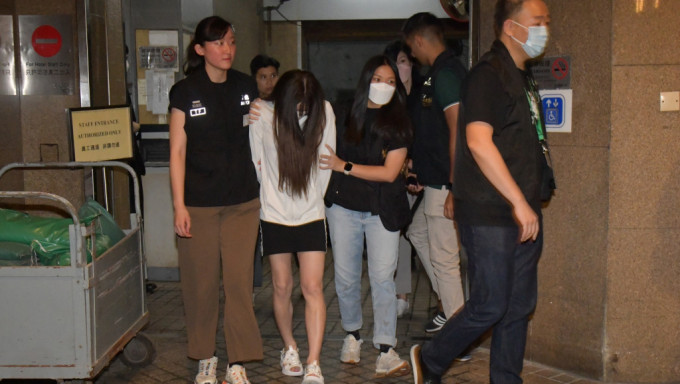 香港警方西九龙总区重案组联同入境处尖沙咀扫黄，成功捣破一个卖淫集团。