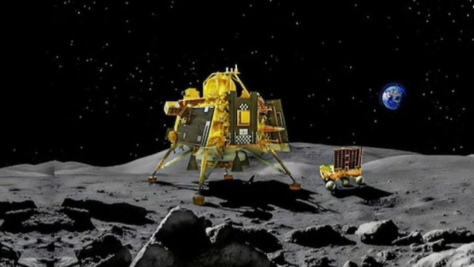 「月船3号」在月球表面上。