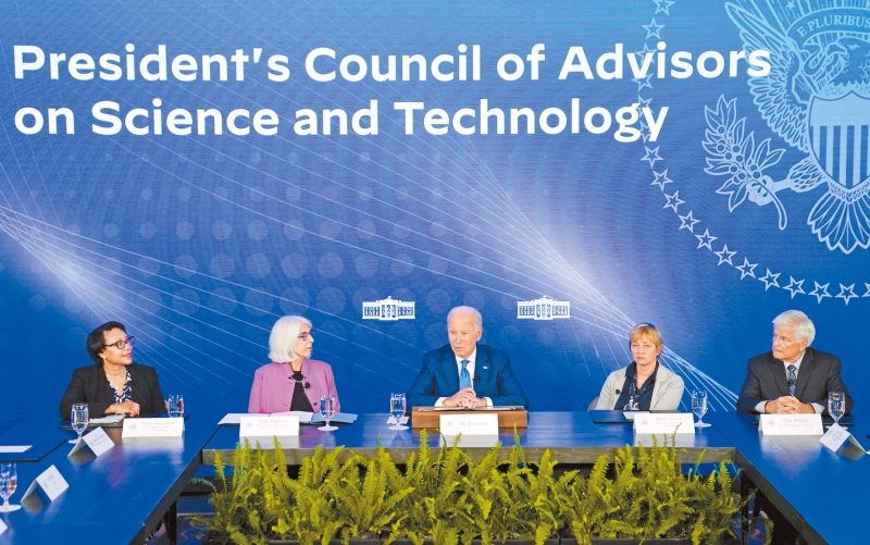 总统拜登出席在旧金山举行的总统科学及科技顾问委员会（PCAST）会议。