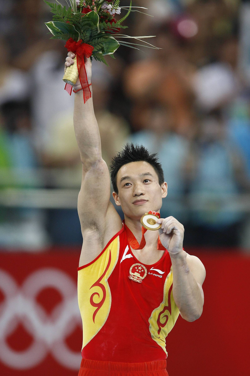 奥运体操冠军杨威