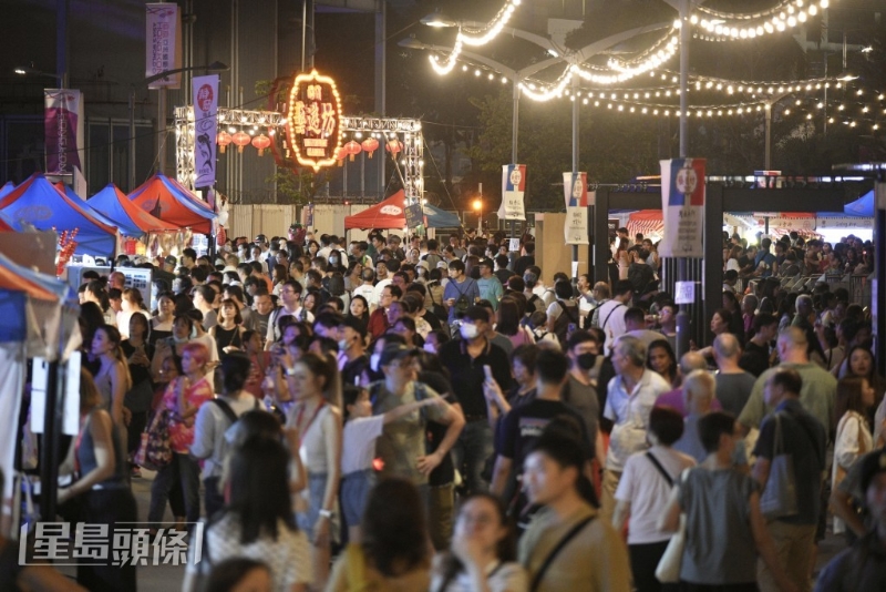 香港政府表示港经济在旅游业和私人消费支持下继续恢复。 资料图片