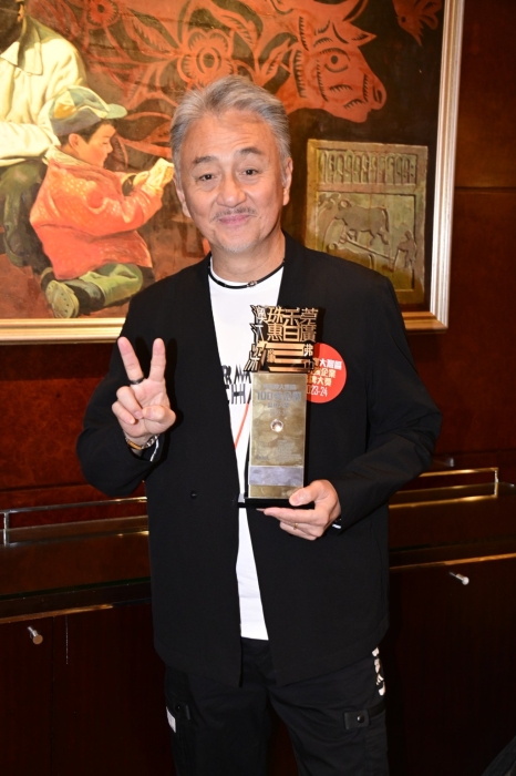 吴岱融得到“出色演艺人”奖。