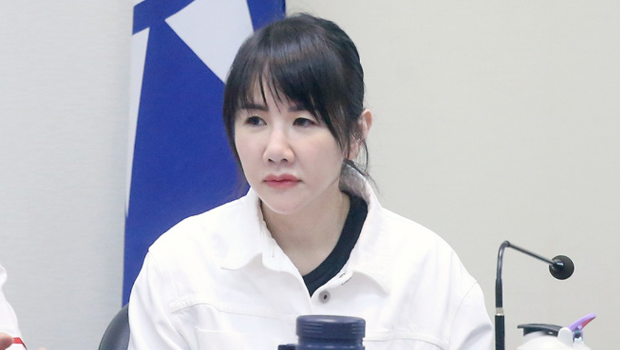 国民党“中常委”谢衣凤透露，副主席夏立言有可能是侯友宜副手人选。