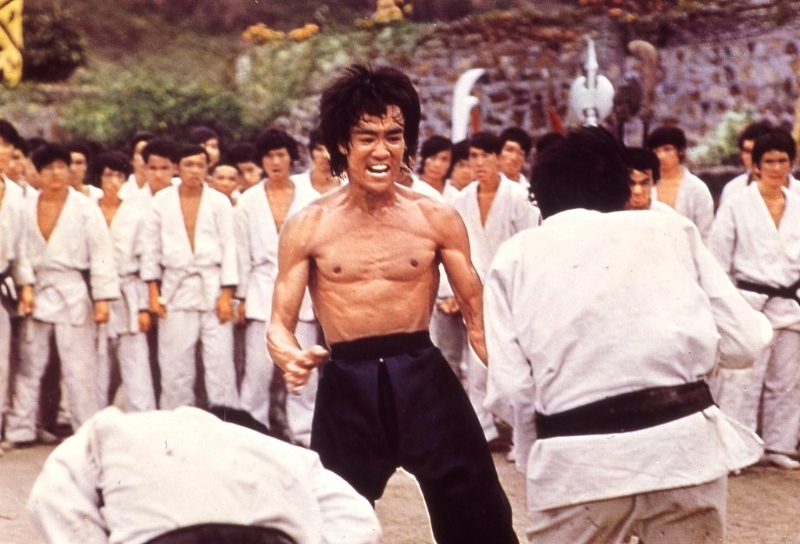 《龙争虎斗》（英语：Enter the Dragon）， 是李小龙领导主演的第四部武打电影