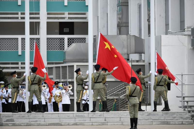 12月4日国家宪法日。图为去年国家宪法日升旗仪式。