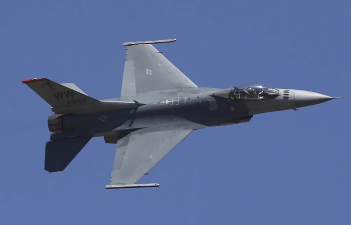 美军F-16战机。