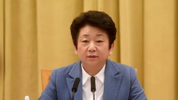 黄莉新已任上海市人大常委会党组书记。