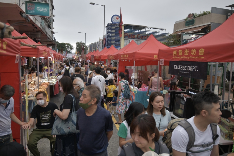 届时将推出天后诞特别“节”扣优惠，邀请市集摊档、西贡区内商铺及食肆提供天后诞限定货品或堂食折扣优惠。 资料图片1