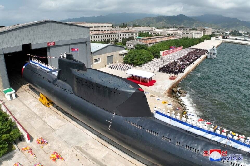 朝鲜宣称测试水下核武系统，图为朝鲜去年9月举行战术核攻击潜艇下水仪式。路透社