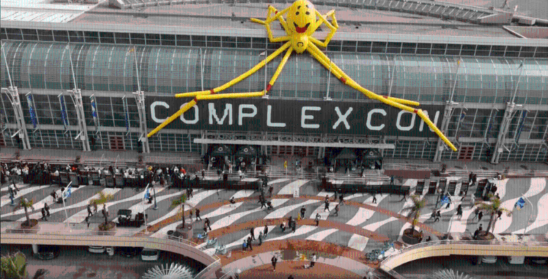 美国著名国际流行文化盛事ComplexCon为全球最大型的潮流文化盛事，每年在洛杉矶举行。 ComplexCon视频截图