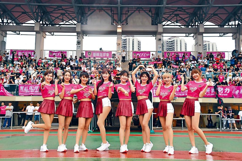 去年5月，台湾职业棒球啦啦队「乐天女孩」受邀来港担任表演嘉宾。