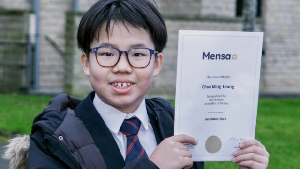 12岁移英港童IQ160成为门萨（Mensa）会员。