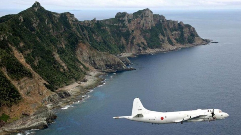 日媒报道指，日本自队队的飞机，遭中国海警用无线电警告离开钓鱼岛。美联社