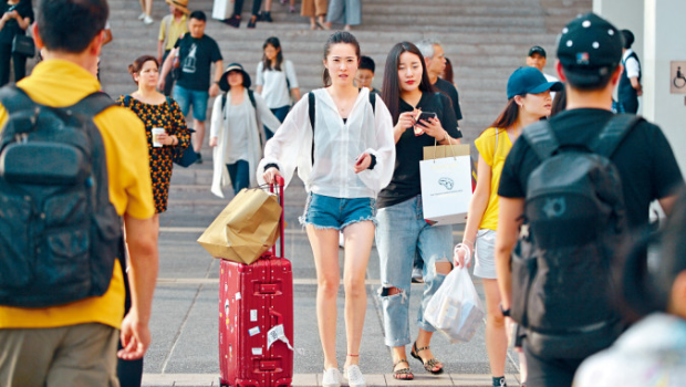 春节黄金周告终，香港接待近2000个内地旅行团。