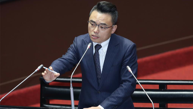 “立法院”国民党团书记长洪孟楷表态，“立法院”召委选举不需要礼让民众党。