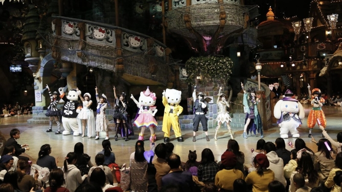 三丽鸥彩虹乐园（Sanrio Puroland）的剧场表演。