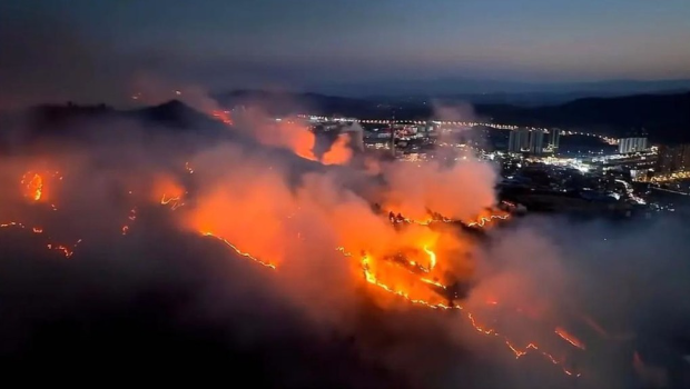 贵州早前发生多起山火，灾场超过半个省份。