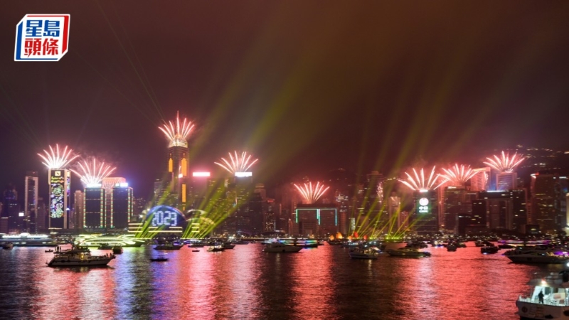 新一份《预算案》指旅发局将每月举办维港烟火、无人机表演。资料图片