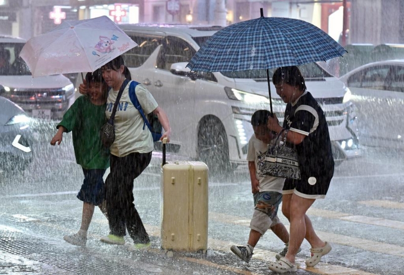 月初雷雨交加，唤起市民关注大厦避雷系统的运作和保养。