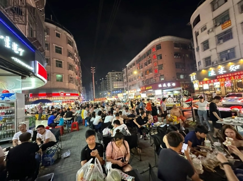 坦洲十四村夜市 平民夜总会