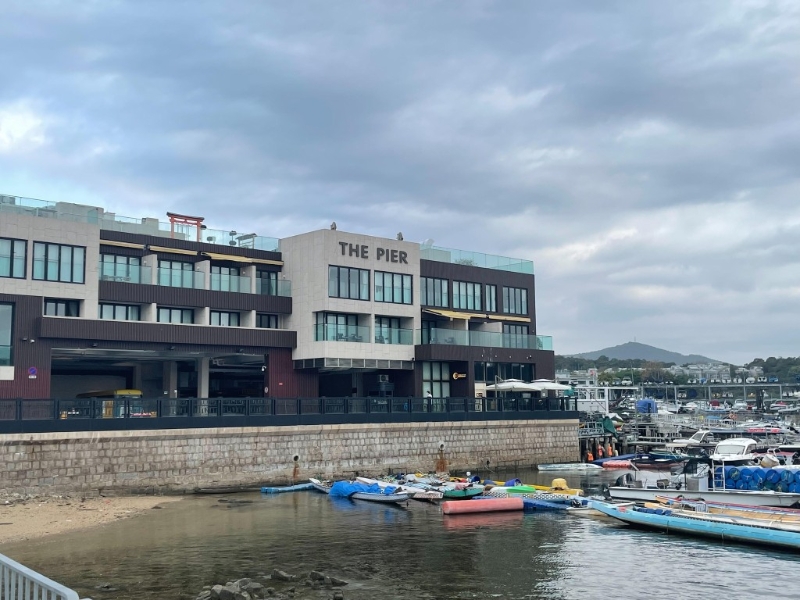 西贡The Pier Hotel位于远离繁嚣的白沙湾码头